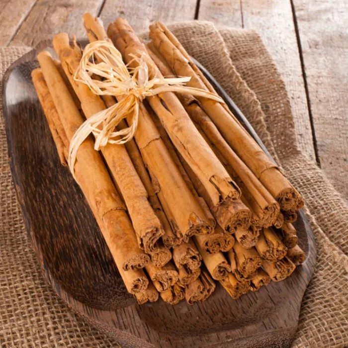 Ceylon cinnamon sticks (quills) — premium authentic Cinnamomum verum from Sri Lanka
